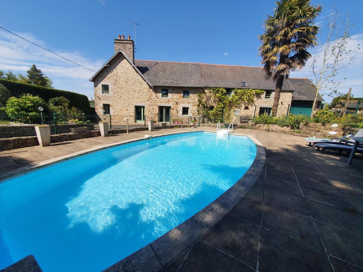 Chambres D'Hotes Avec Piscine Aux Agapanthes De Cromel - Mont Saint Michel Екстер'єр фото
