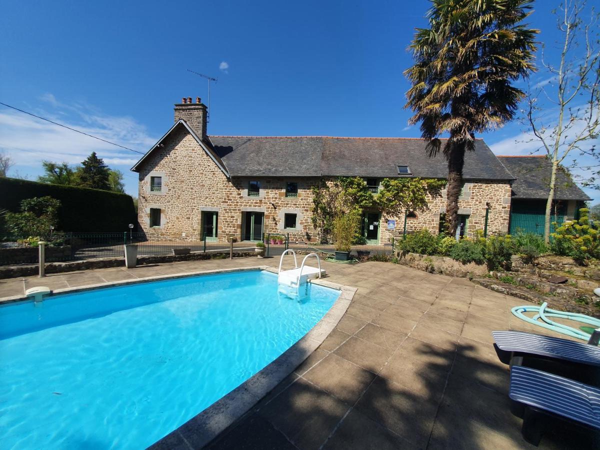 Chambres D'Hotes Avec Piscine Aux Agapanthes De Cromel - Mont Saint Michel Екстер'єр фото
