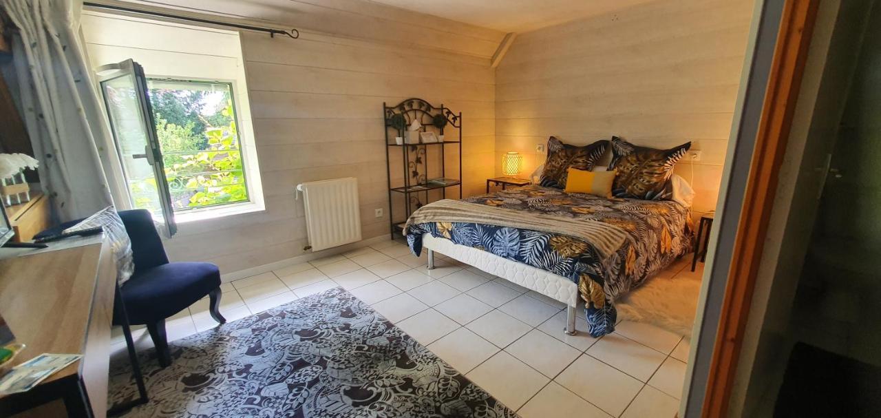 Chambres D'Hotes Avec Piscine Aux Agapanthes De Cromel - Mont Saint Michel Екстер'єр фото
